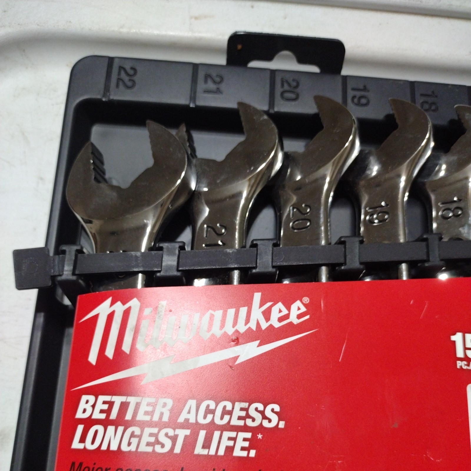 Milwaukee 15pc MAX BITE Metric Ratcheting Combo Wrench Set 8-22mm #48-22-9516