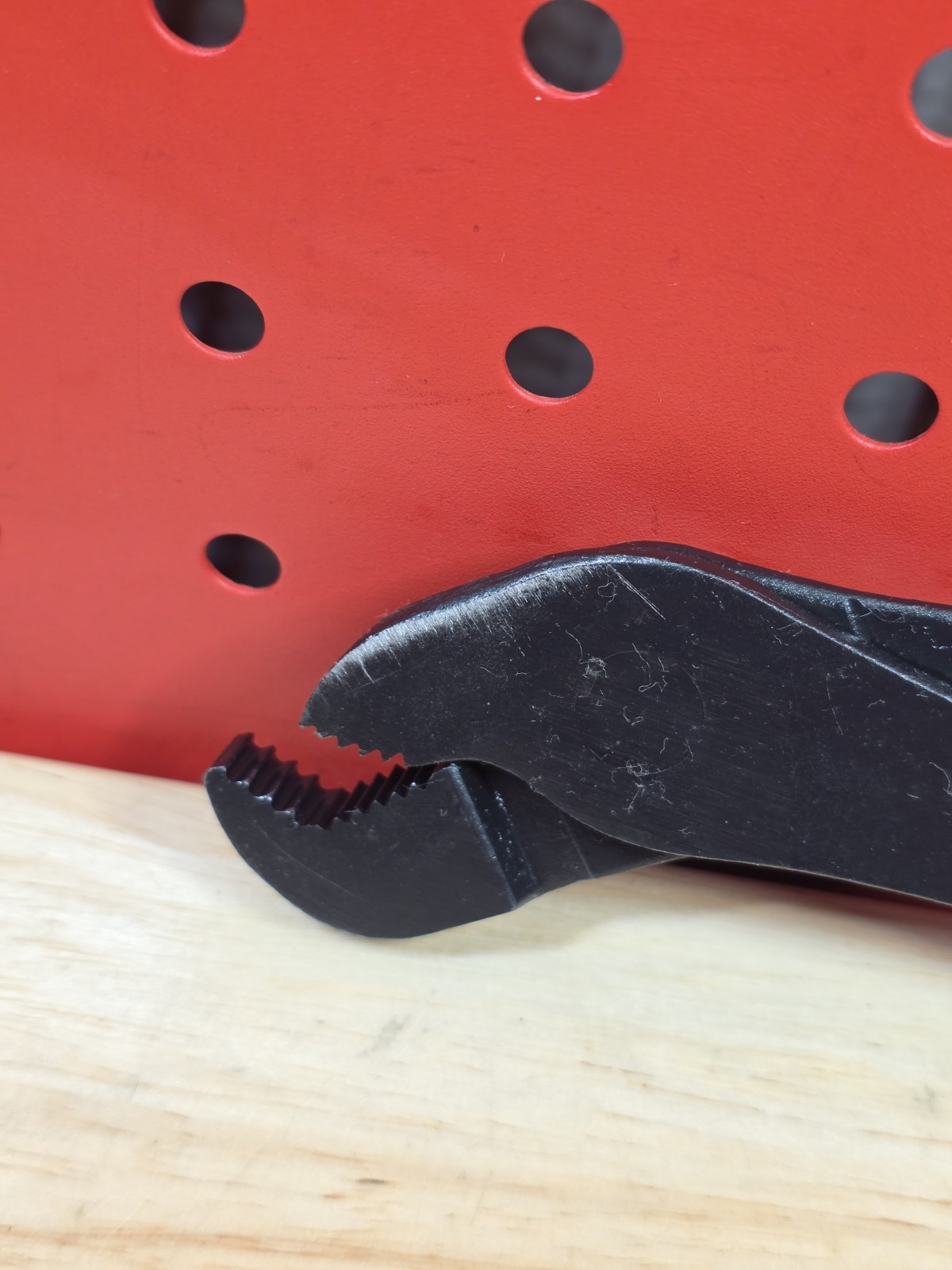 Snap-on Tools 208CCP RED Grip Angle Nose Battery Terminal Pliers LIGHTLY USED