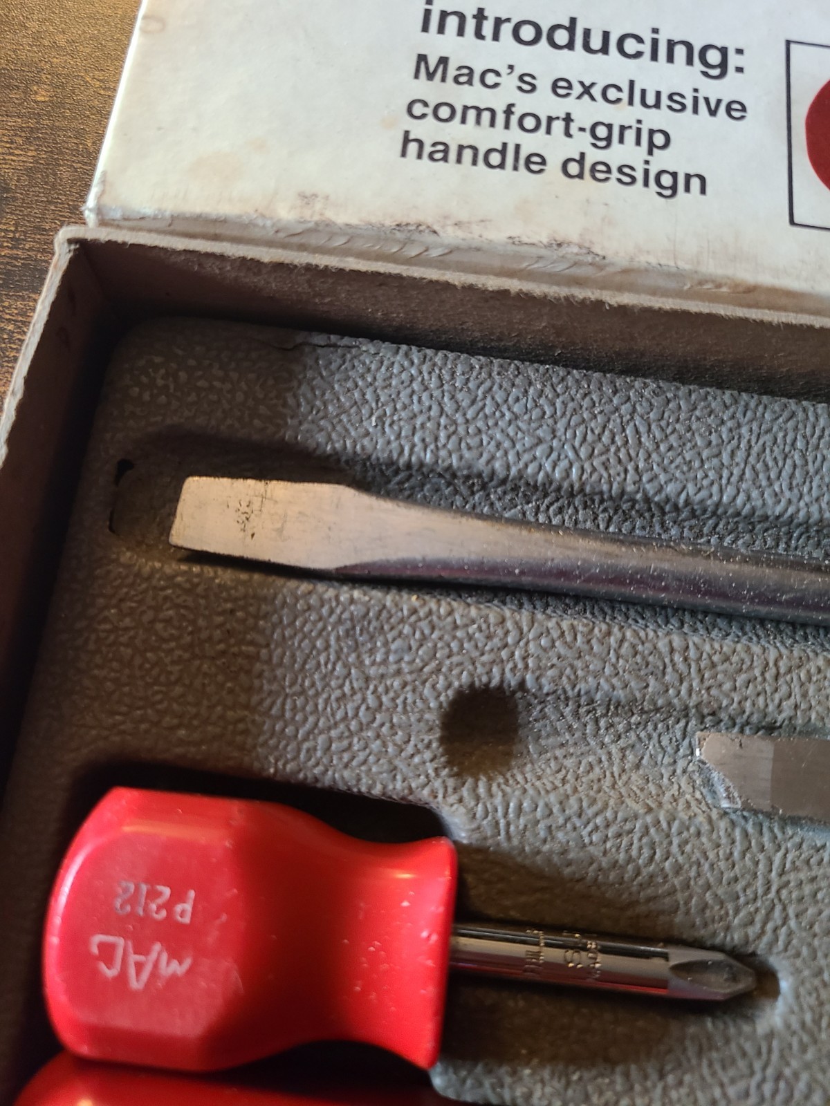 MAC Tools 7 pc Hard Handle Screwdriver Set – Red With Box One Broken Flathead.