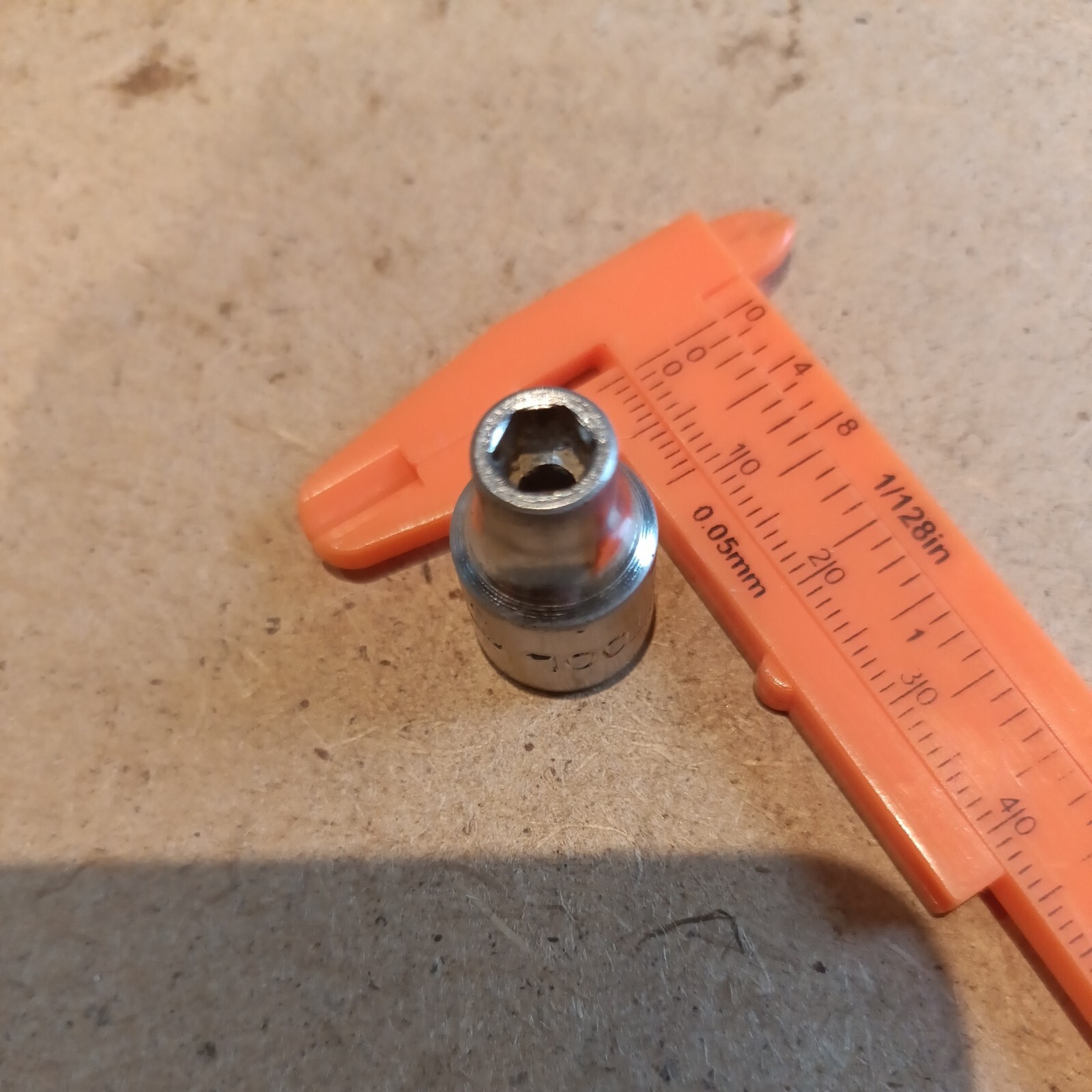 BRITOOL DH193 MADE IN ENGLAND 6BA 1/4″ DRIVE SOCKET