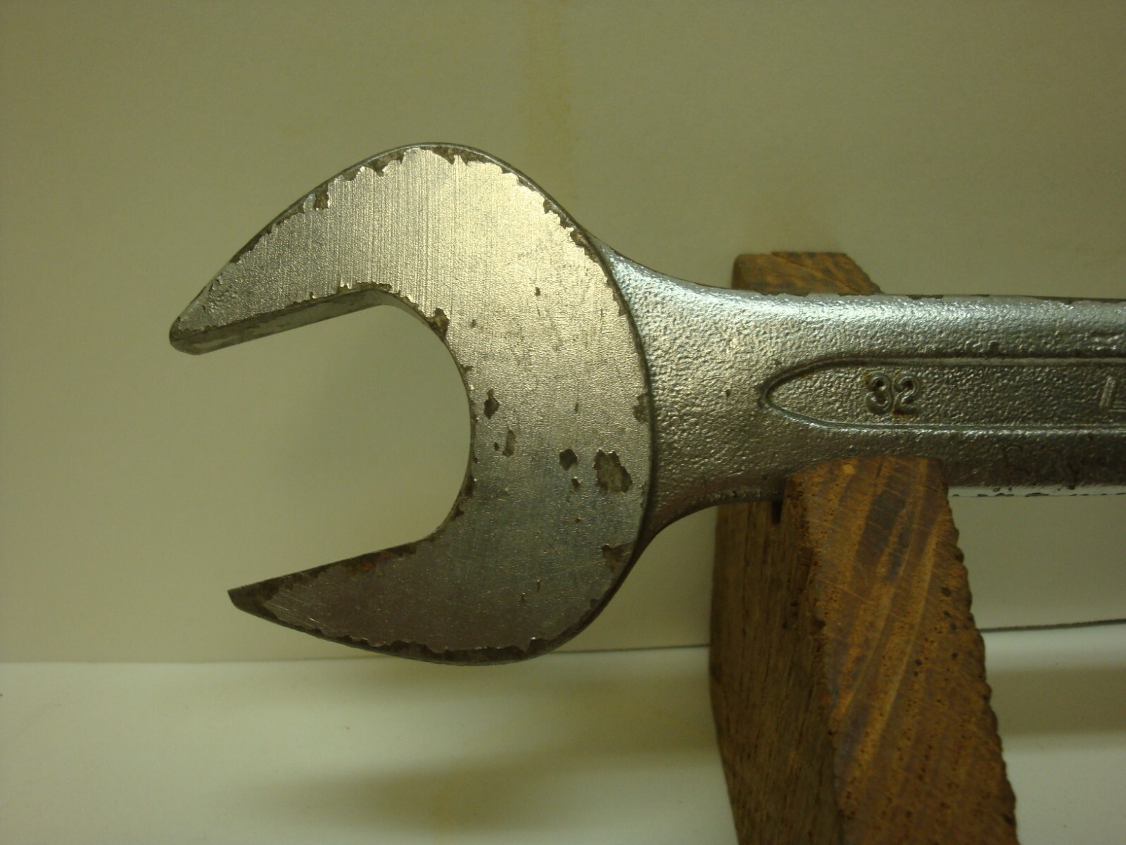 Unior Extra 30 X 32 MM Chrom-Vanadium Open End Wrench
