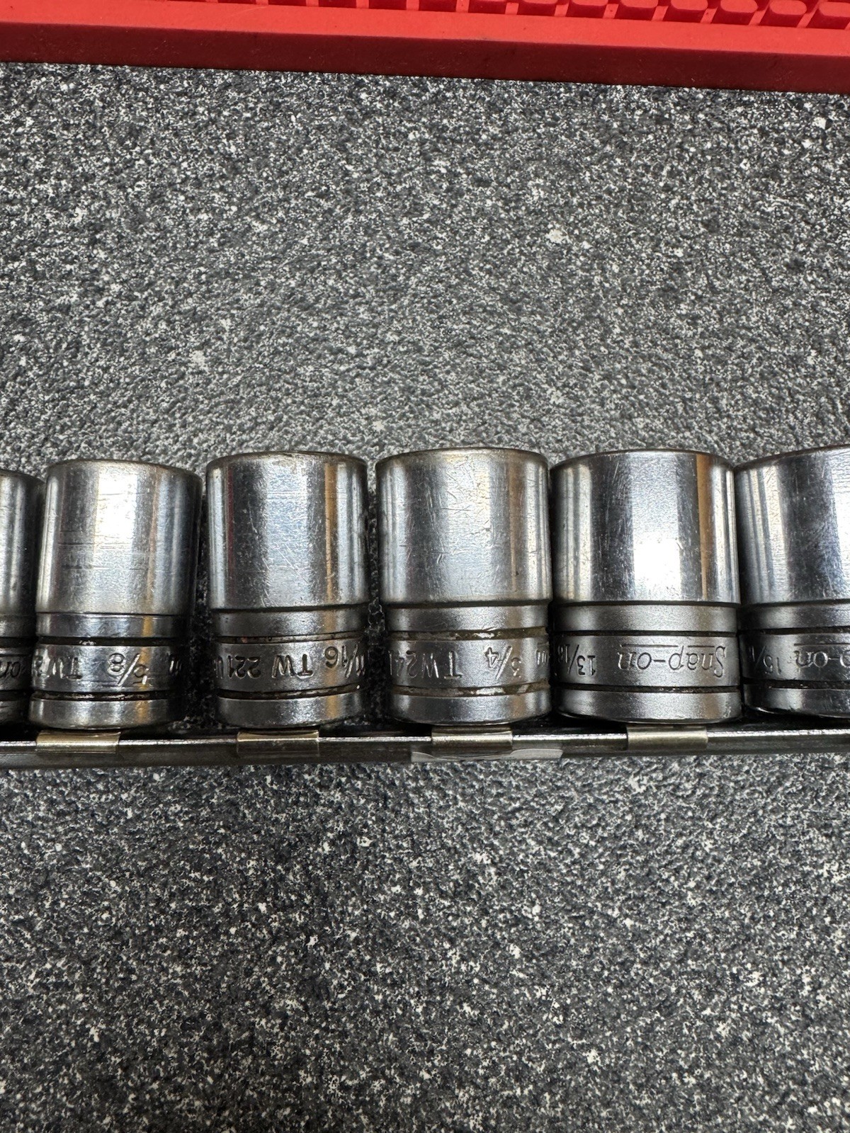 Snap-on 1/2″ Drive 12pc 6pt SAE Shallow Socket Set 7/16″ to 1-1/8″ TW Series