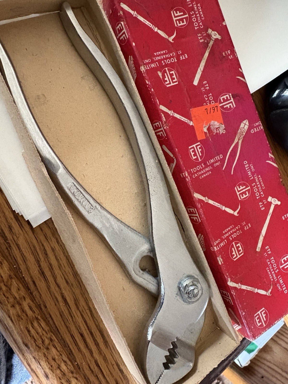 New ETF TOOLS 8”Slip Joint Pliers 1870 St. Catharines Canada Poly Chrome NIB