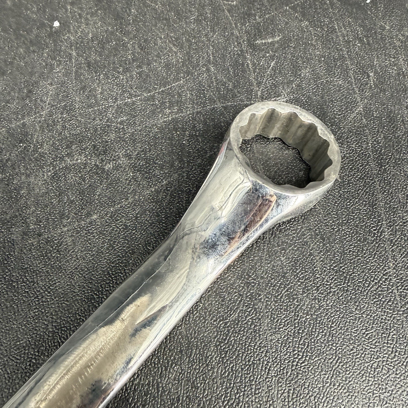 Snap On Tools XB4042A 1-1/4″ X 1-5/16″ 12 Point SAE 10* Offset Box End Wrench