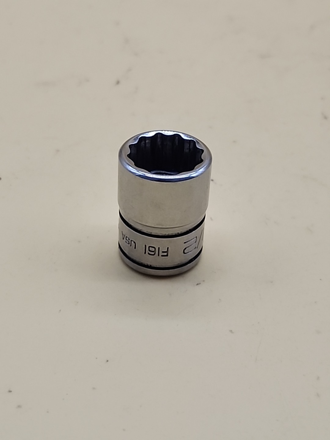 Snap-On Tools 3/8″ Dr 12 pt 1/2″ SAE Shallow Chrome Socket F161 USA