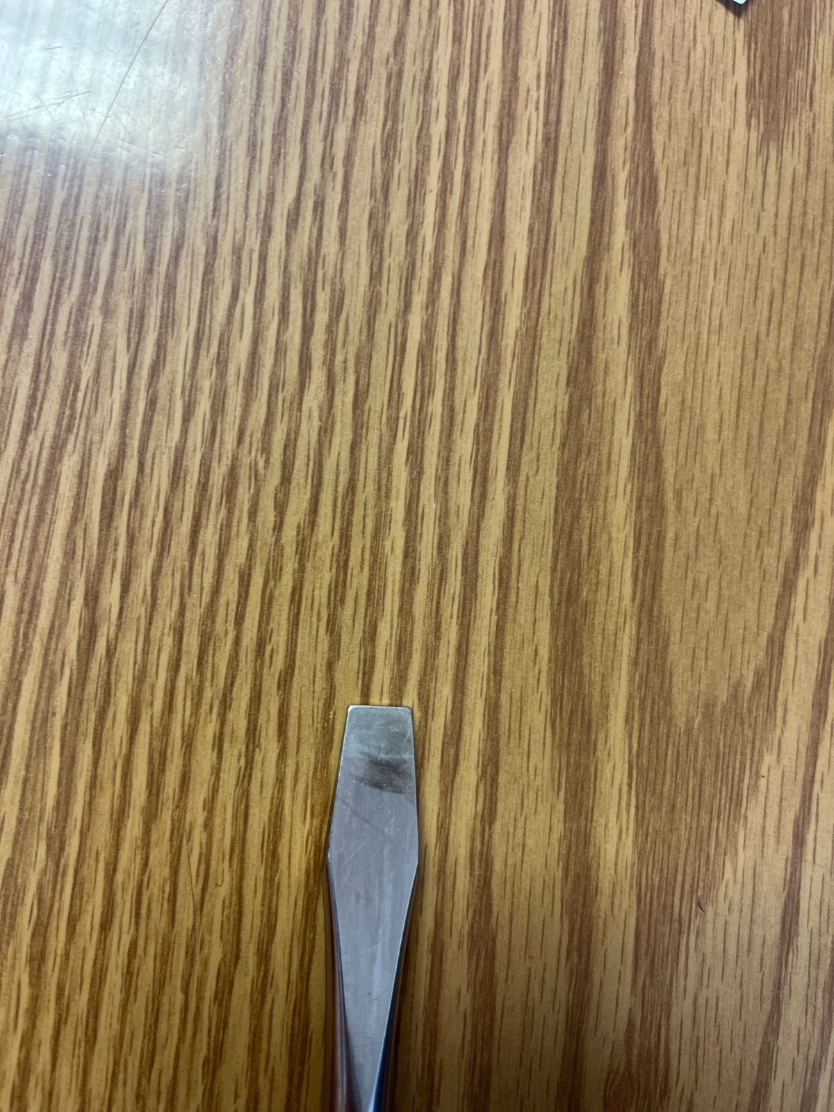 SNAP ON = SDD8A – GRAY HANDLE FLAT/SLOTTED SCREWDRIVER – 13.5″ LONT – LOC#235