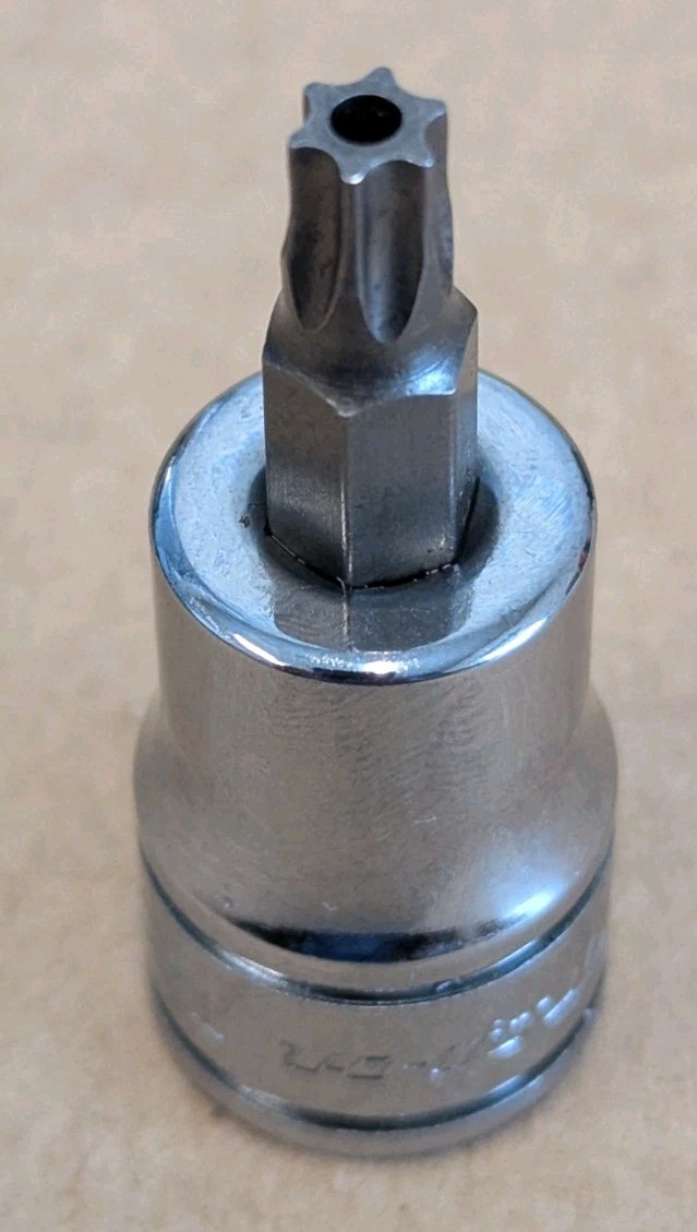 Snap-on FTXR27E 3/8″ Drive T27 Tamper-Resistant TORX Bit Socket Driver – NEW