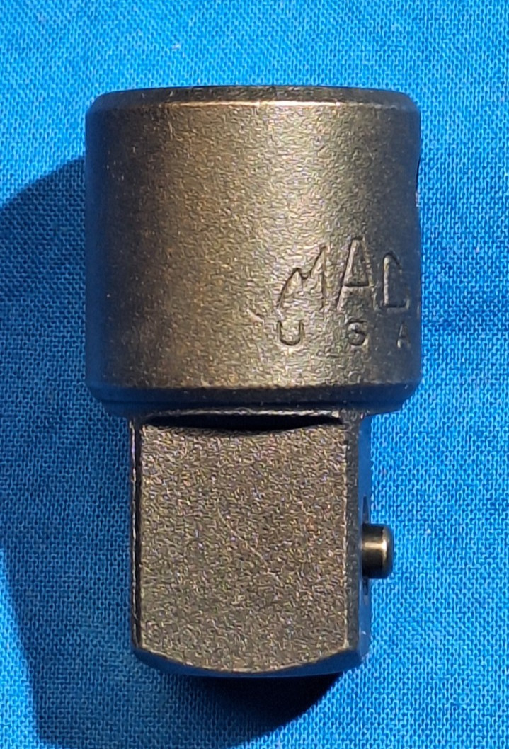 Mac Tools AP1624 1/2″ drive to 3/4″ drive impact adapter socket with locking pin