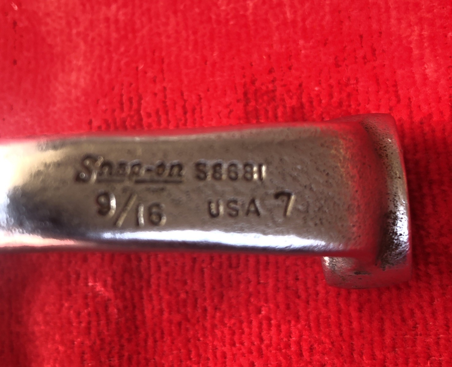 Snap-On Tools No. S8681 Manifold Bolt Socket Wrench9/16 Inch 12 Point USA