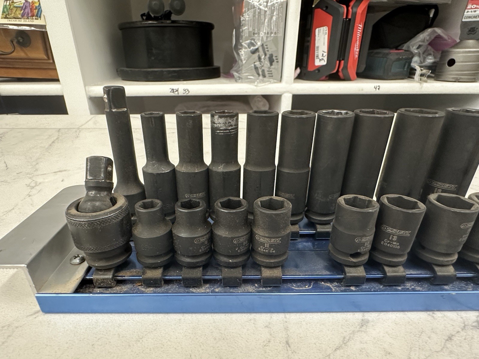EXPERT 42 PIECE DRIVE SOCKET SET 8MM TO 19 MM DP 5/16 TO 3/4 DP 5/16-3/4 SHALLO