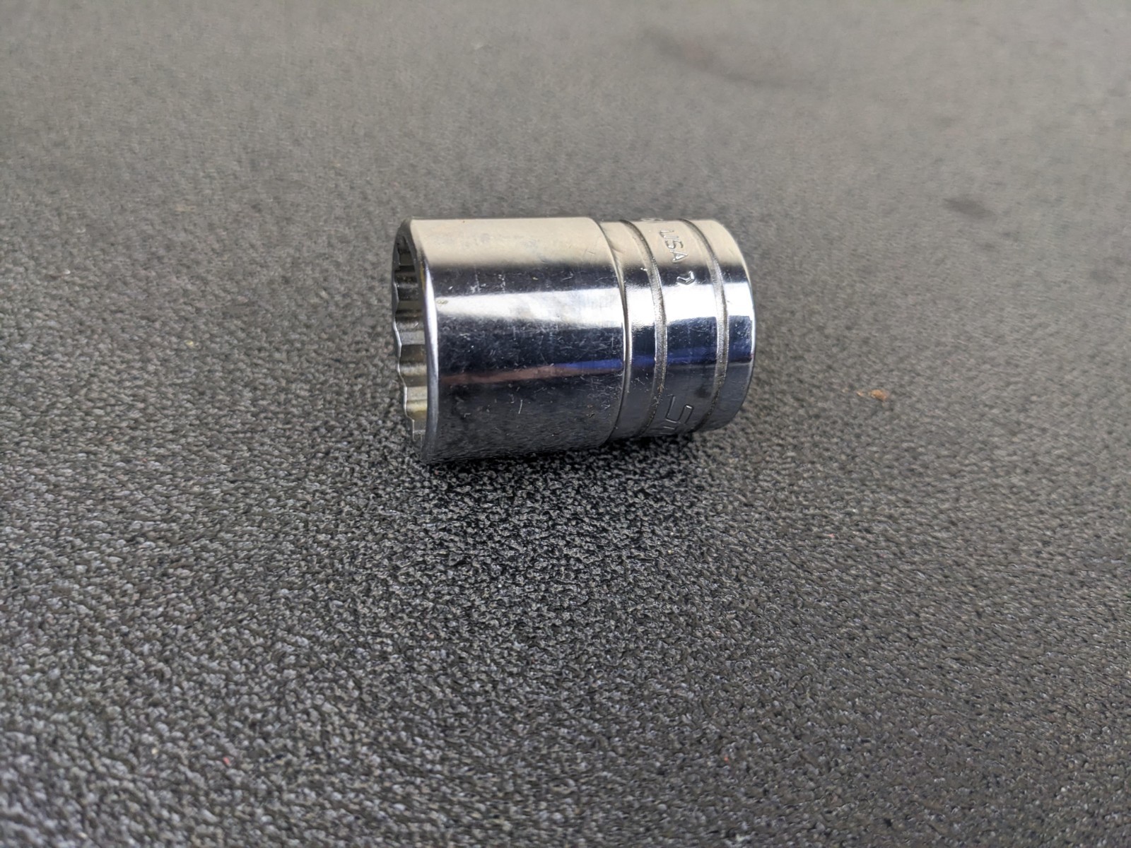 #bm122 Snap-on Tools SW261 1/2″ Drive SAE 12 Point Shallow 13/16″ Socket USA