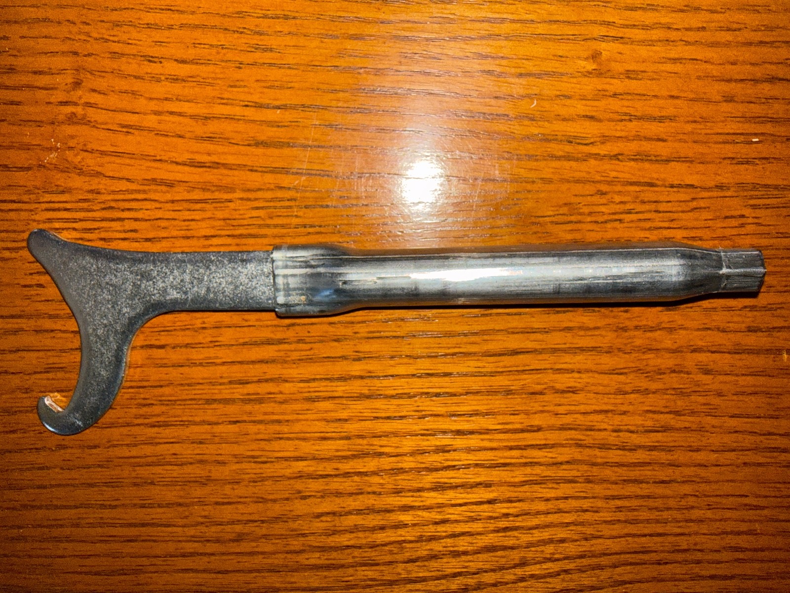 OEM Harley Davidson shock wrench tool for 2018+ softail, brand new, multiple ava
