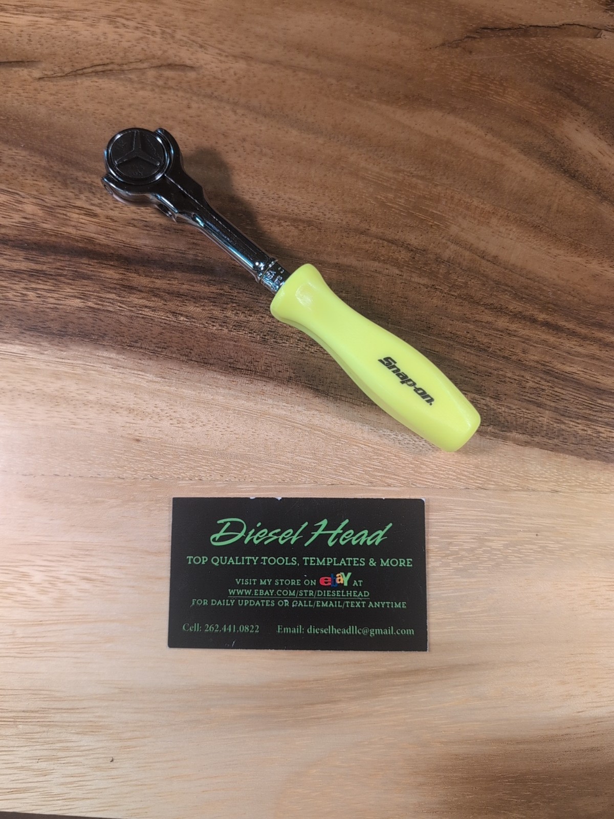 *NEW* Snap On FHCNFD72 3/8″ Dr Hi-Viz Yellow Hard Grip 180° Round Head Ratchet