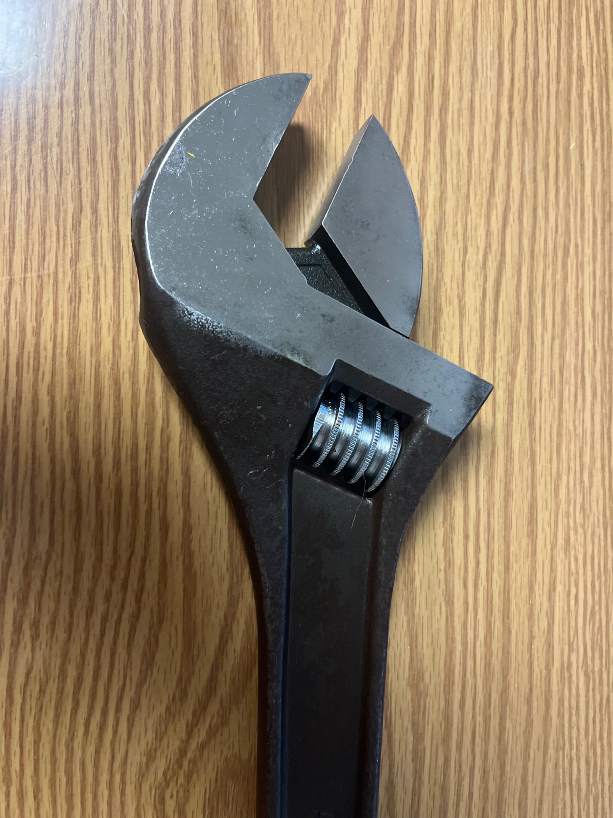 MATCO AJ18MA – 18″ ADJUSTABLE WRENCH – INDUSTRIAL FINISH – LOC#2