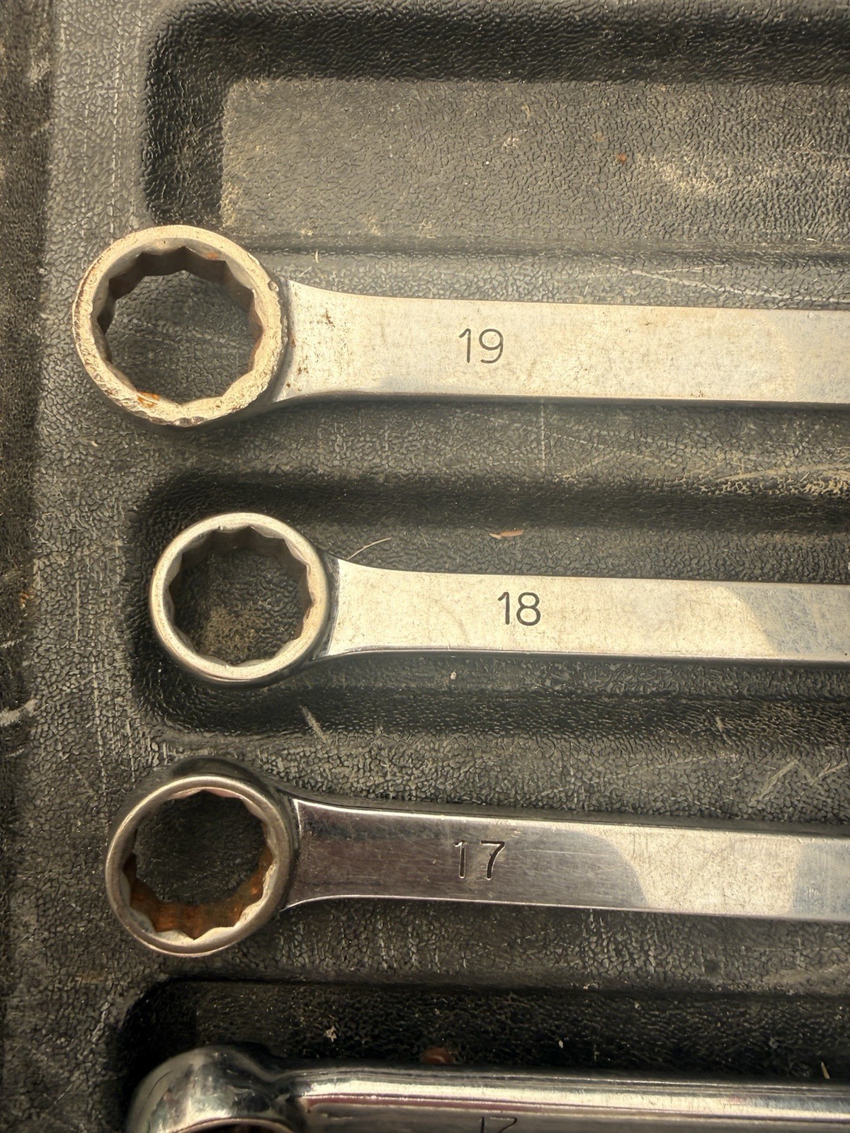 mac wrench set of 10 metric sizes 10mm to 19mm Missing 13mm