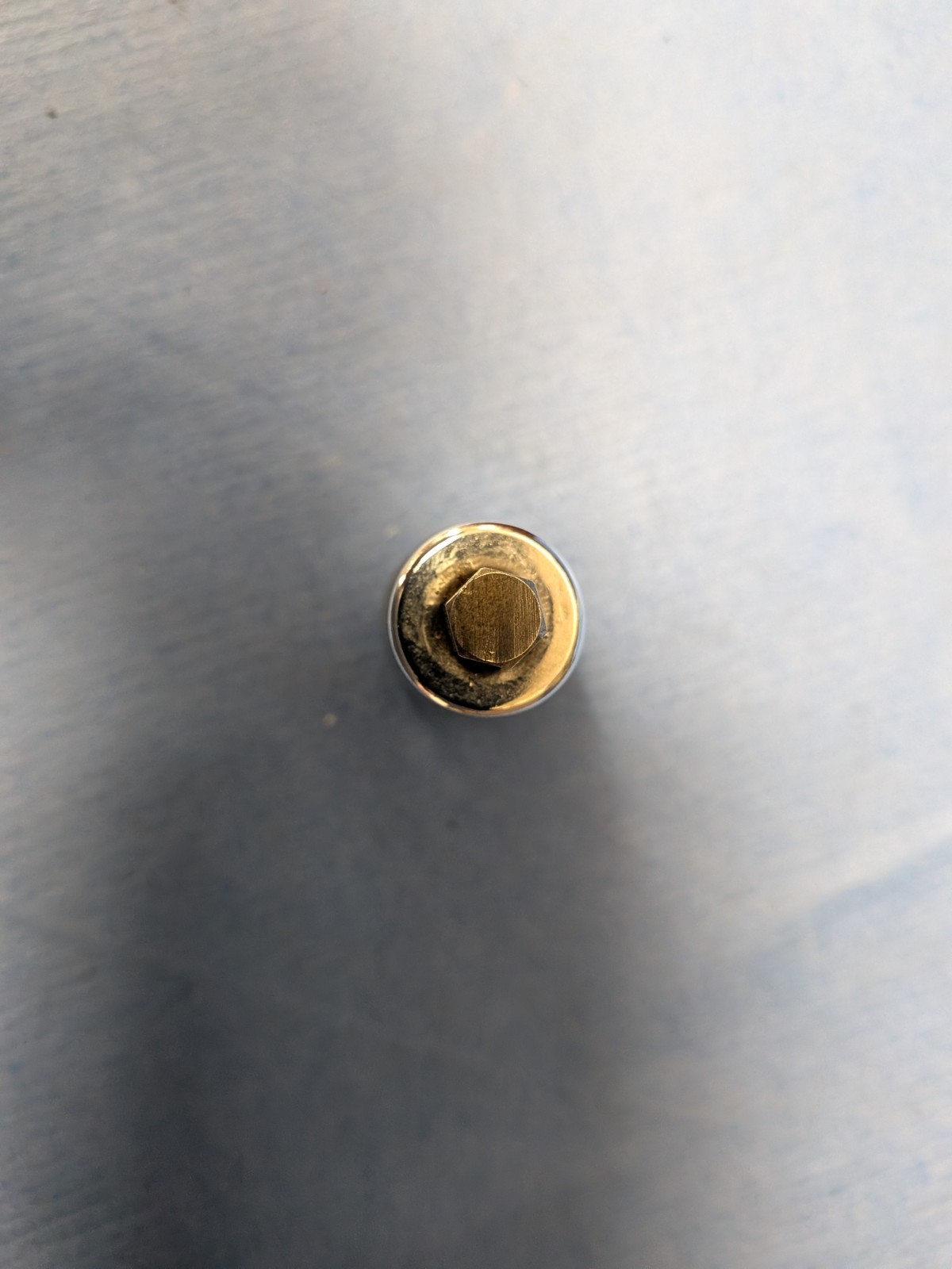 Snap-on Tools USA 3/8″ Drive 1/4″ Stubby Hex Bit Driver Socket FAXS8E, Pre-owned