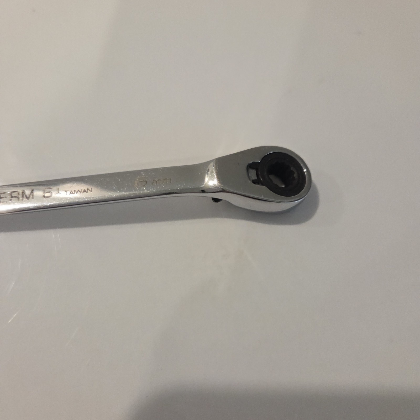 SNAP-ON 6 mm 12-Point Metric 15° Offset Ratcheting Wrench Blue-Point BOERM6