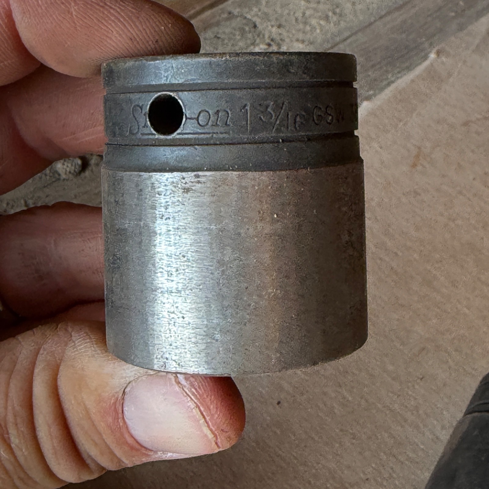 Snap-On 1/2″ Drive 12-Point SAE 1-3/16″ Shallow Socket