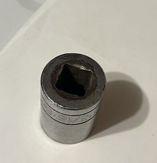 SK 13/16″ 1/2″ Drive 12 Point 13/16 In. Shallow SAE Socket 40126 USA