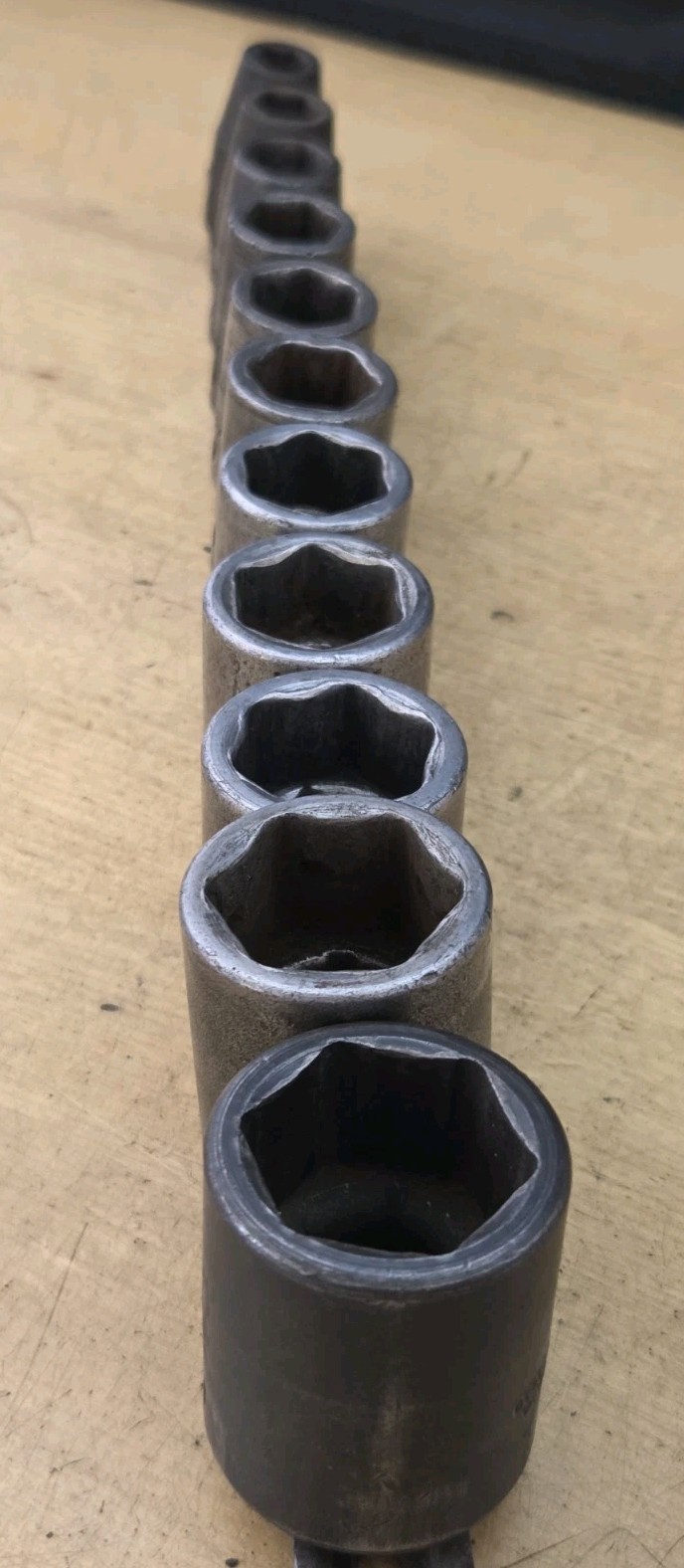 Snap On 311IMYA -1/2″ Drive 11 Pc SAE Shallow 6 Pt Impact Socket Set (3/8″ – 1″)