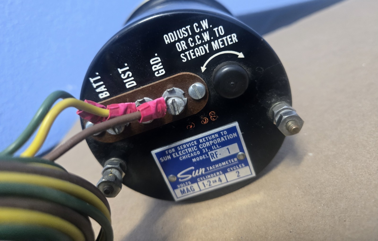 SUN TACHOMETER MODEL RF-1 SINGLE UNIT MAG,V C-1-2 OR 4 C-2 ( NOS )