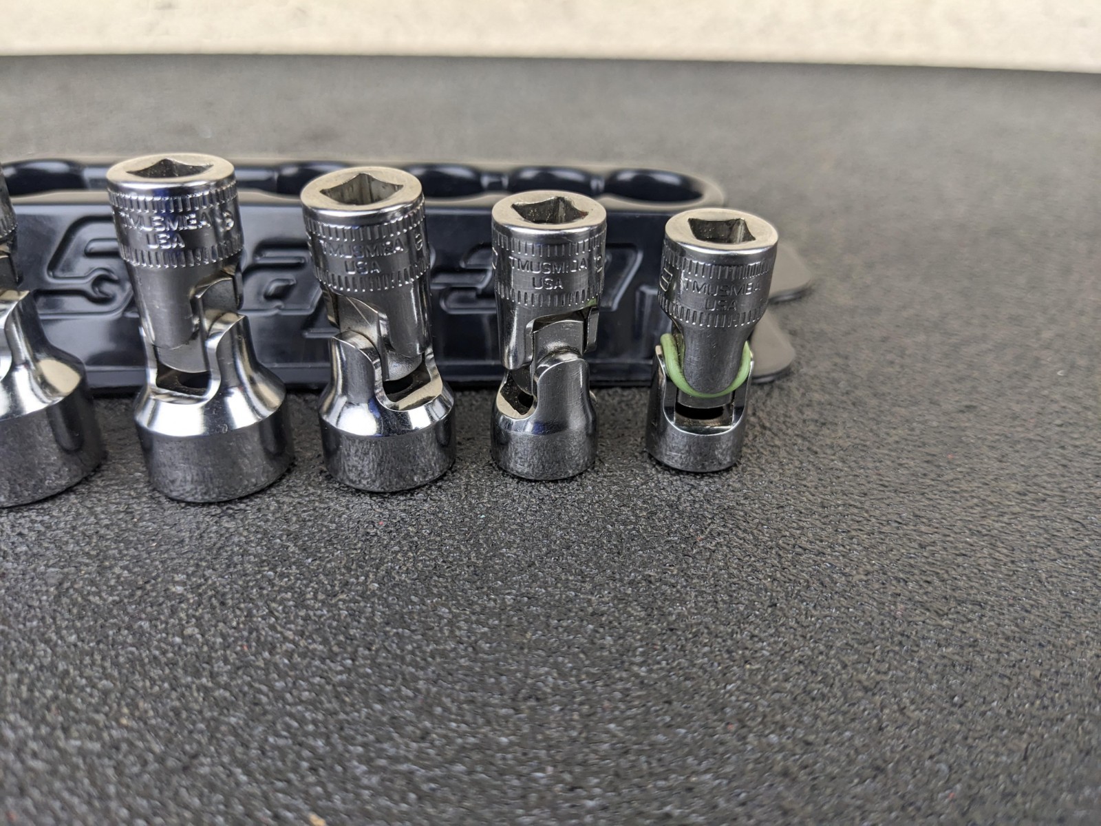#bp289 Snap-On 106TMUSMA Metric 1/4″ Drive 6-point Universal Swivel Socket Set