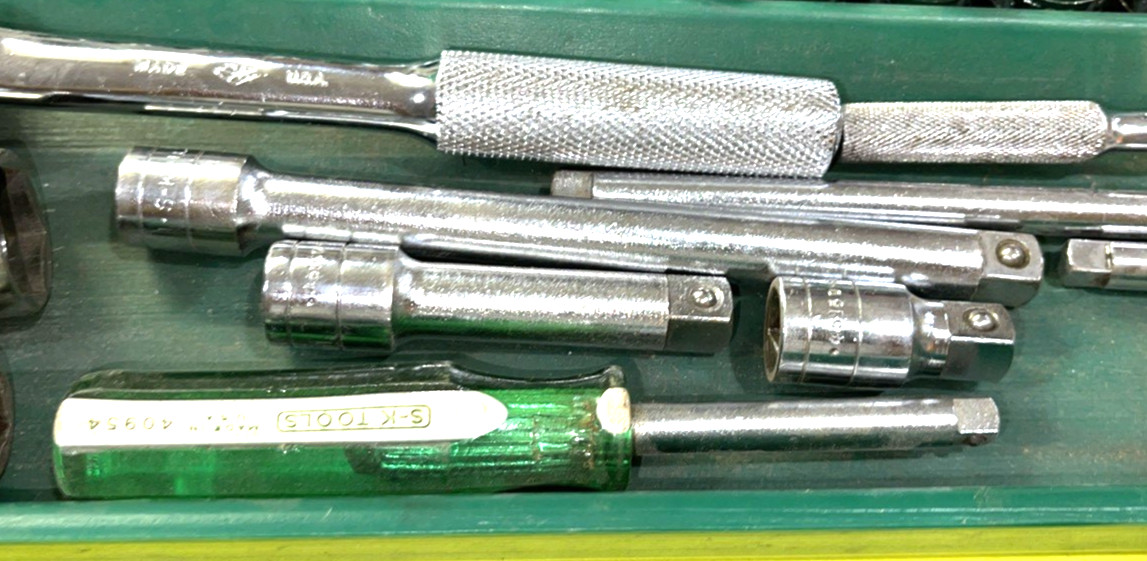 S-K TOOLS 50 PIECE 1/4 & 3/8 DRIVE SAE. GENERAL SERVICE SET SHORT & DEEP