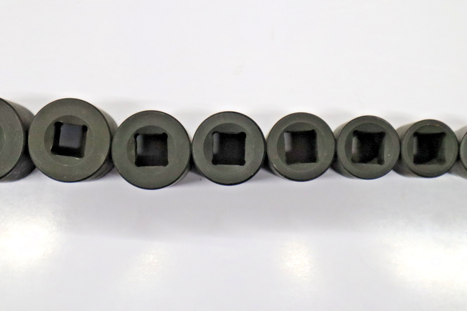 Mixed Lot of 28pc. 1-1/4″ – 1/8″ 6pt Impact Sockets Matco, Kobalt & Blackhawk
