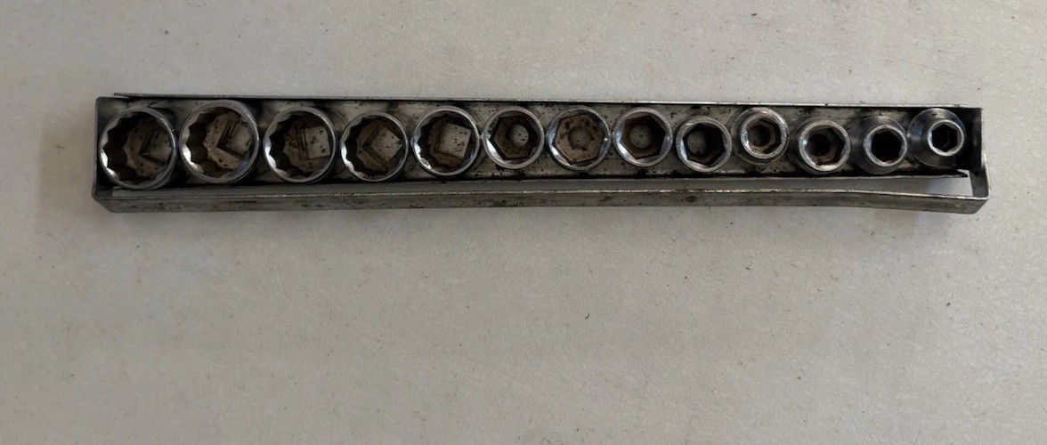 Vintage Truecraft 3/8” Drive Metric Socket Set 7mm-19mm