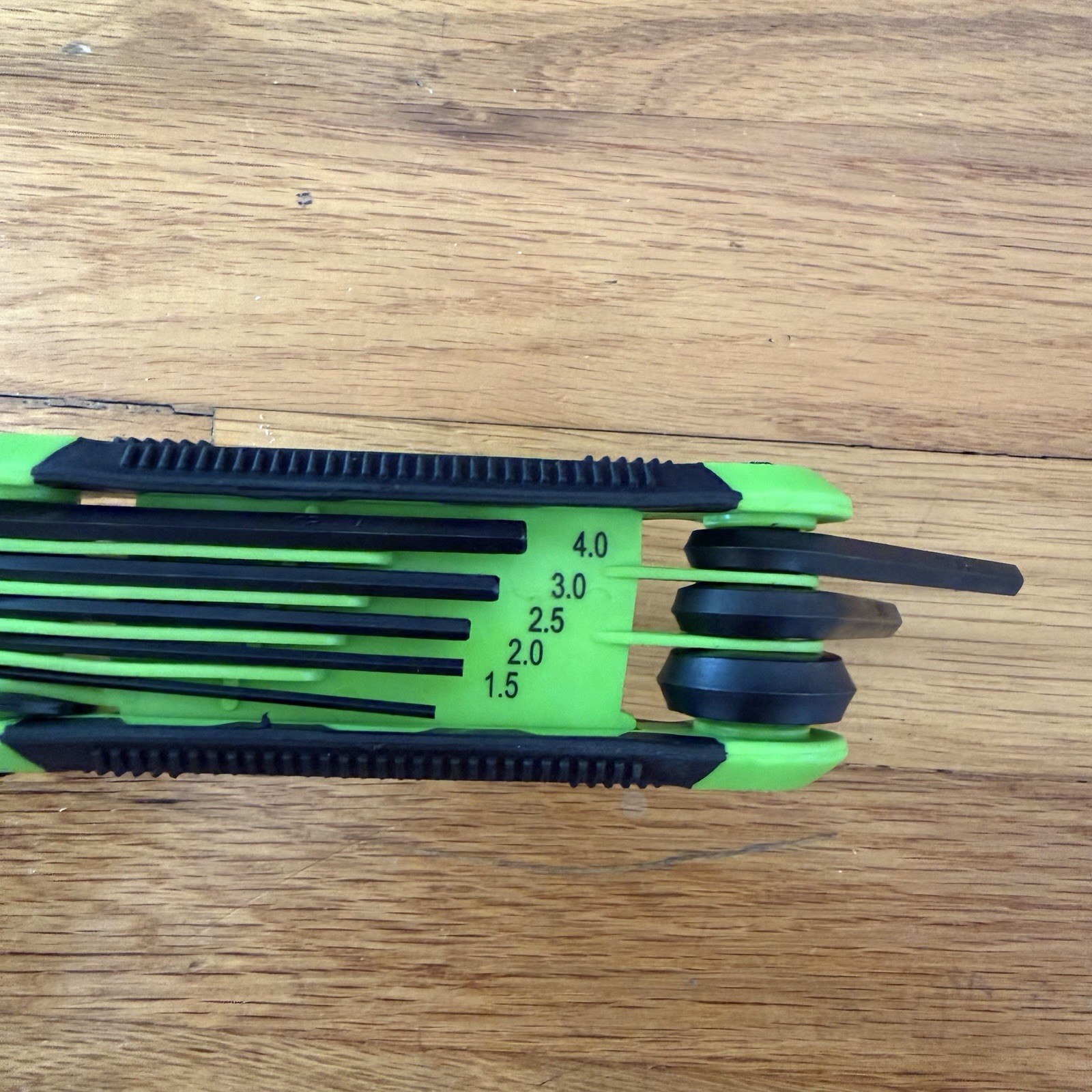 Pack Of 1 Folding Hex Key Set Allen Wrench Workshop DIY Professional 1.5-8mm 8pc