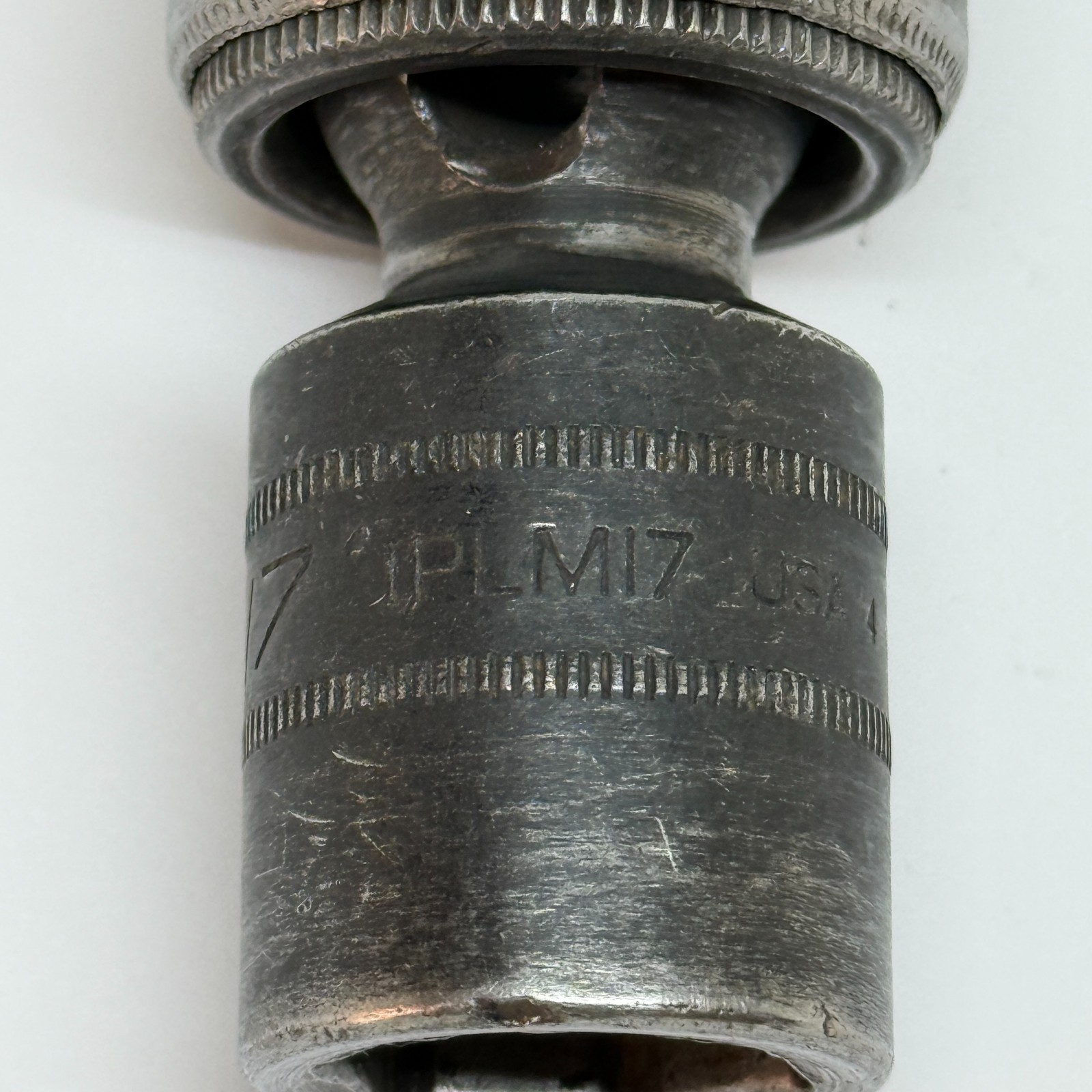 Snap-on IPLM17C 17mm 1/2″ Drive 6-Point Swivel Impact Socket – Low Profile USA
