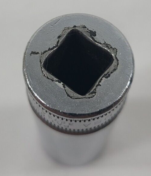 Snap-On 3/8″ Drive 17mm 6 Point Deep Chrome Socket SFSM17 USA