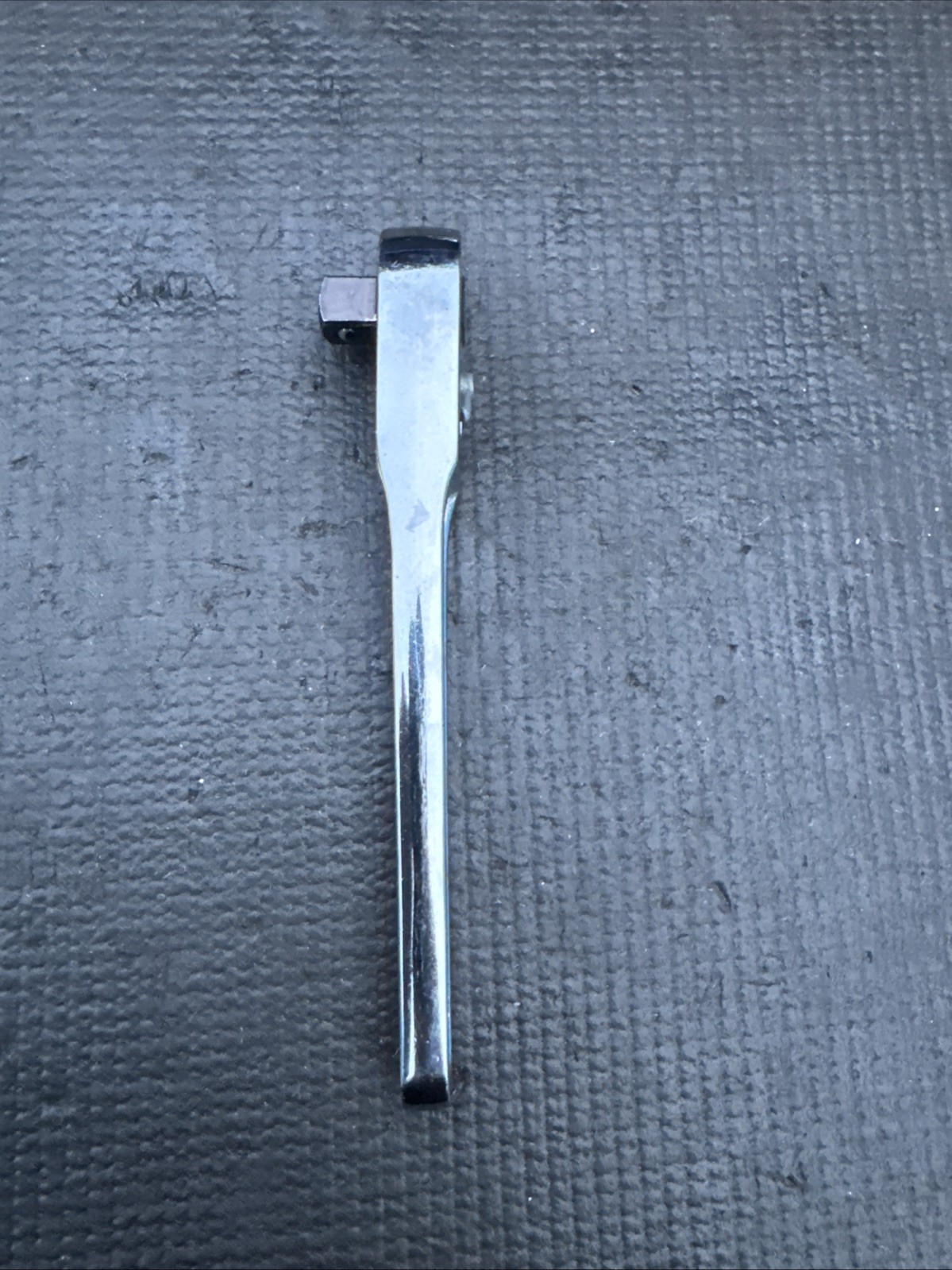 Snap-On Tools USA FN720A Polish Chrome Ratchet 3/8″ Drive – Short Handle 6″ Long
