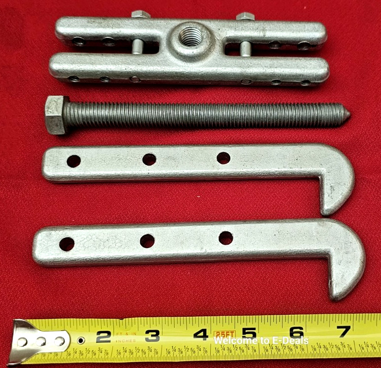Vintage Forged Steel Gear and Pulley Puller Heavy Duty Adjustable Tool AB