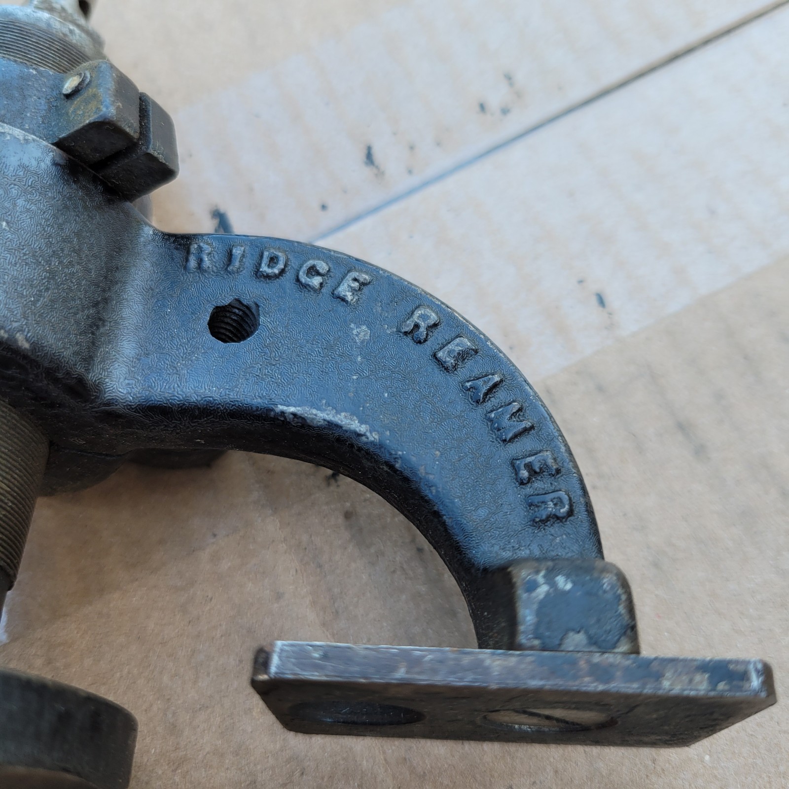 Vintage LISLE Cylinder Ridge Reamer Tool Untested