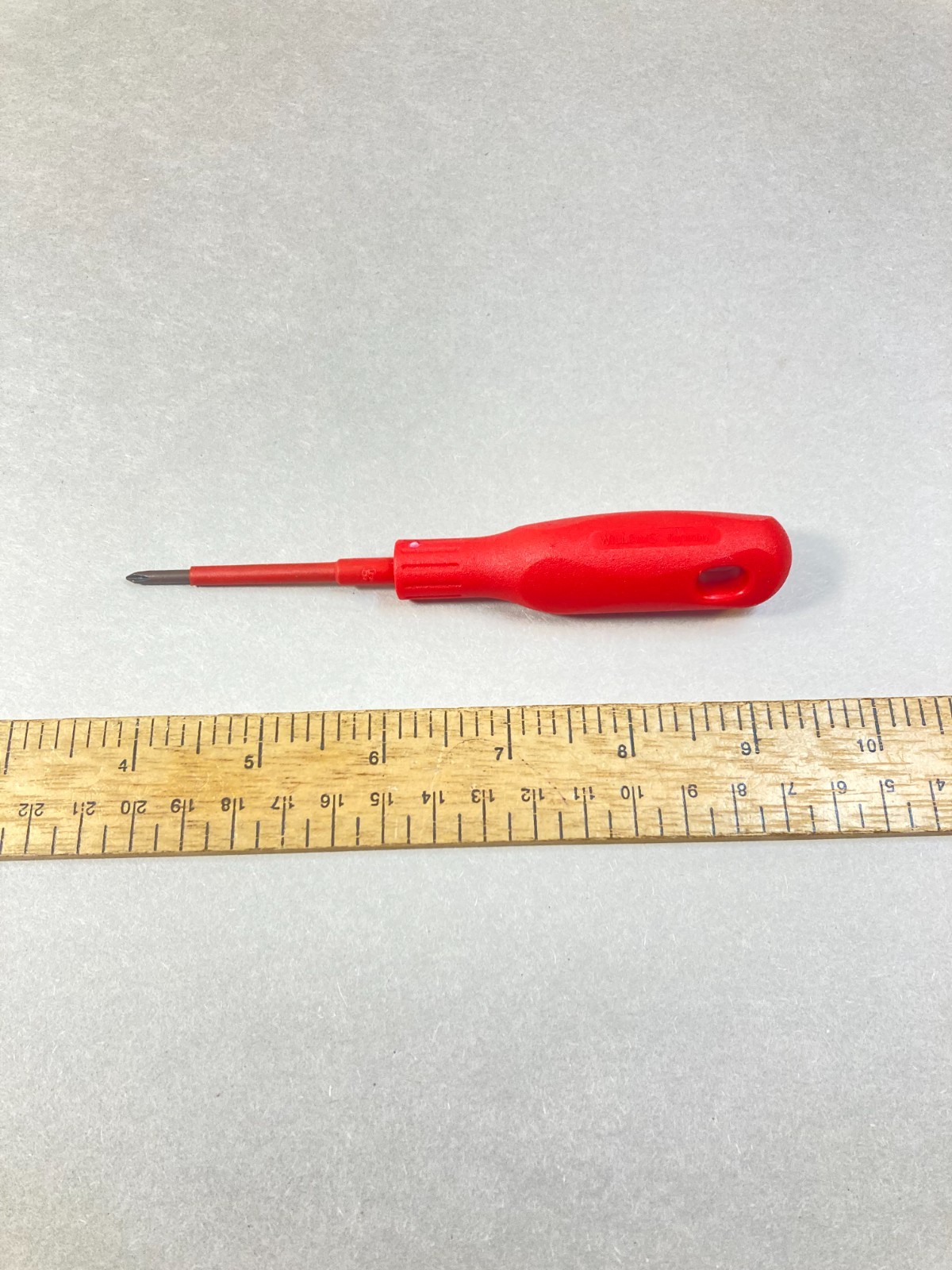 Williams Screwdriver 2 1/2 x #0 Phillips Insulated 1000V #WW173501 Germany