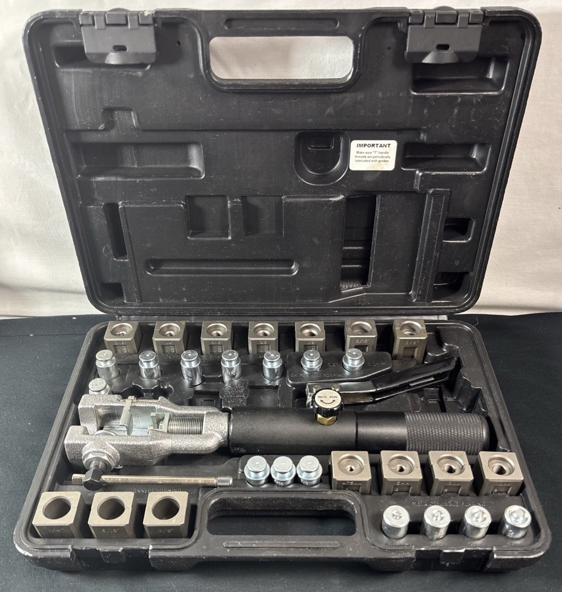 MAC Tools Universal Hydraulic Flaring Tool Kit (AC72475)