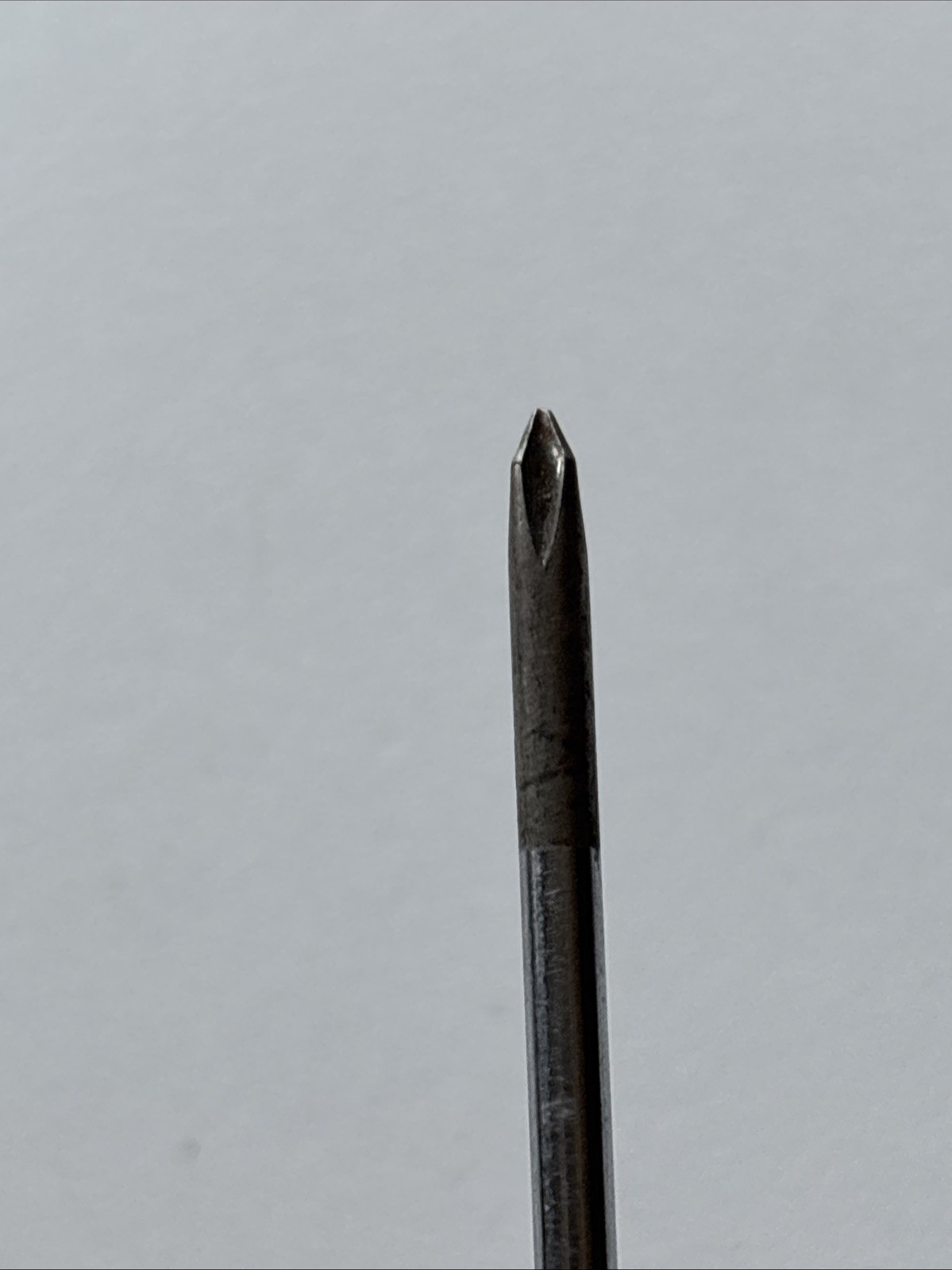 Snap On Tools SDDP300 #0 Phillips Miniature Screwdriver Cranberry Burgundy Mini