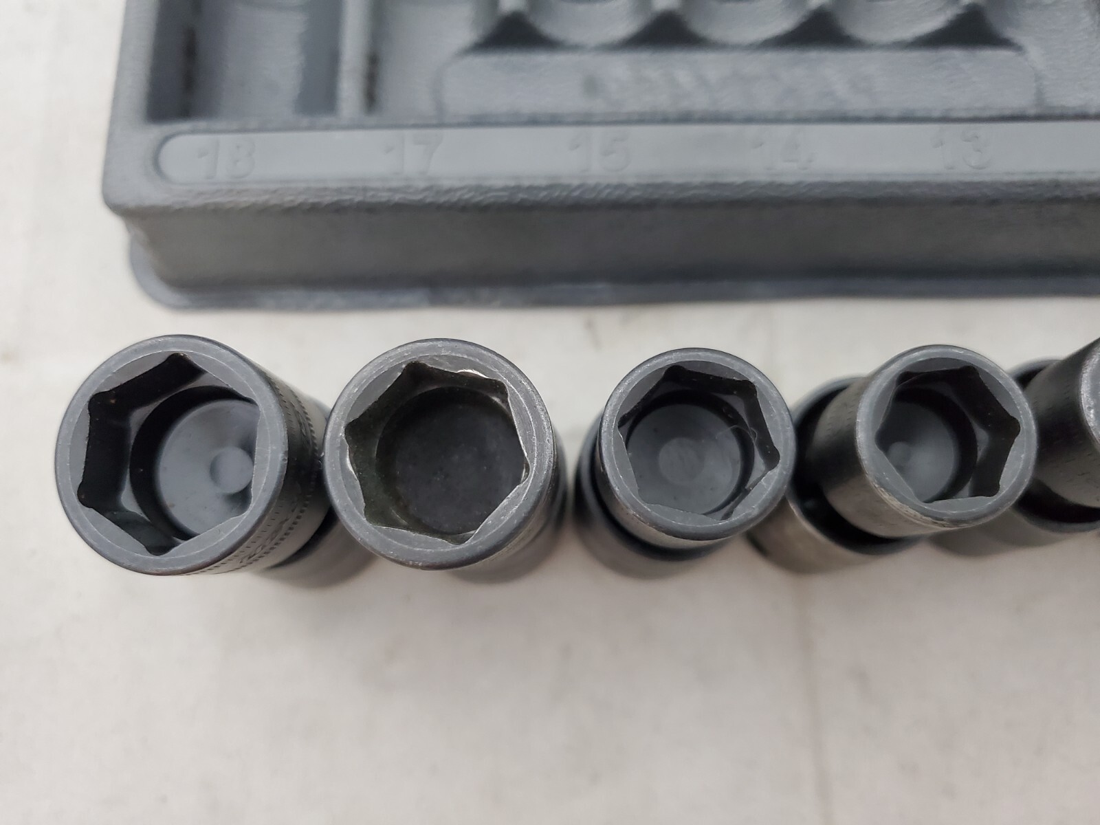 Snap On 207IPFM Metric Flank Drive Shallow Impact Swivel Socket Set, 7Pc 3/8Dr
