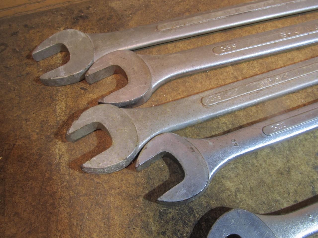SK Wayne Combination Wrench 1-1/4″-5/16″ missing 15/16