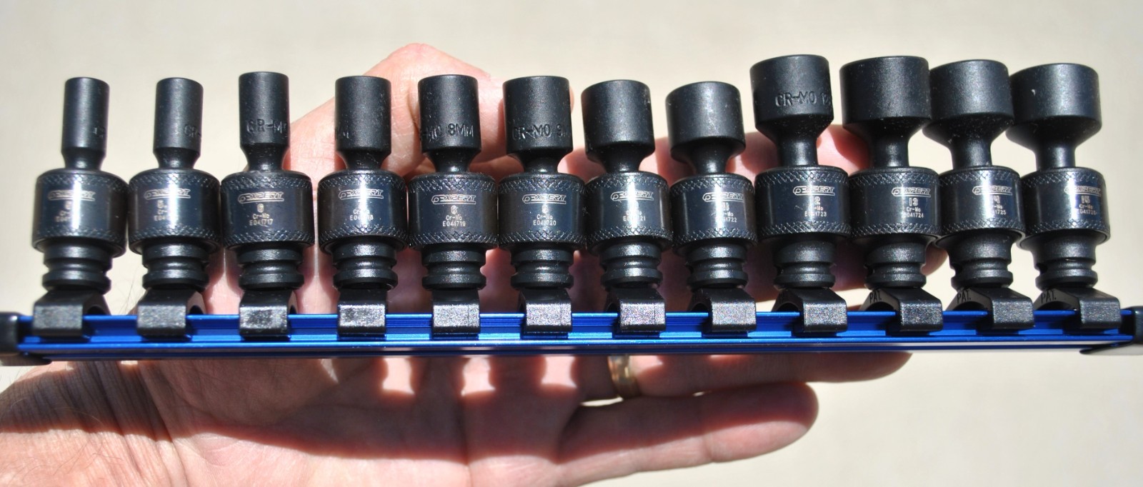 Mac Tools Expert 12 Piece 1/4 Drive Metric Universal Impact Socket Set 5 – 15mm