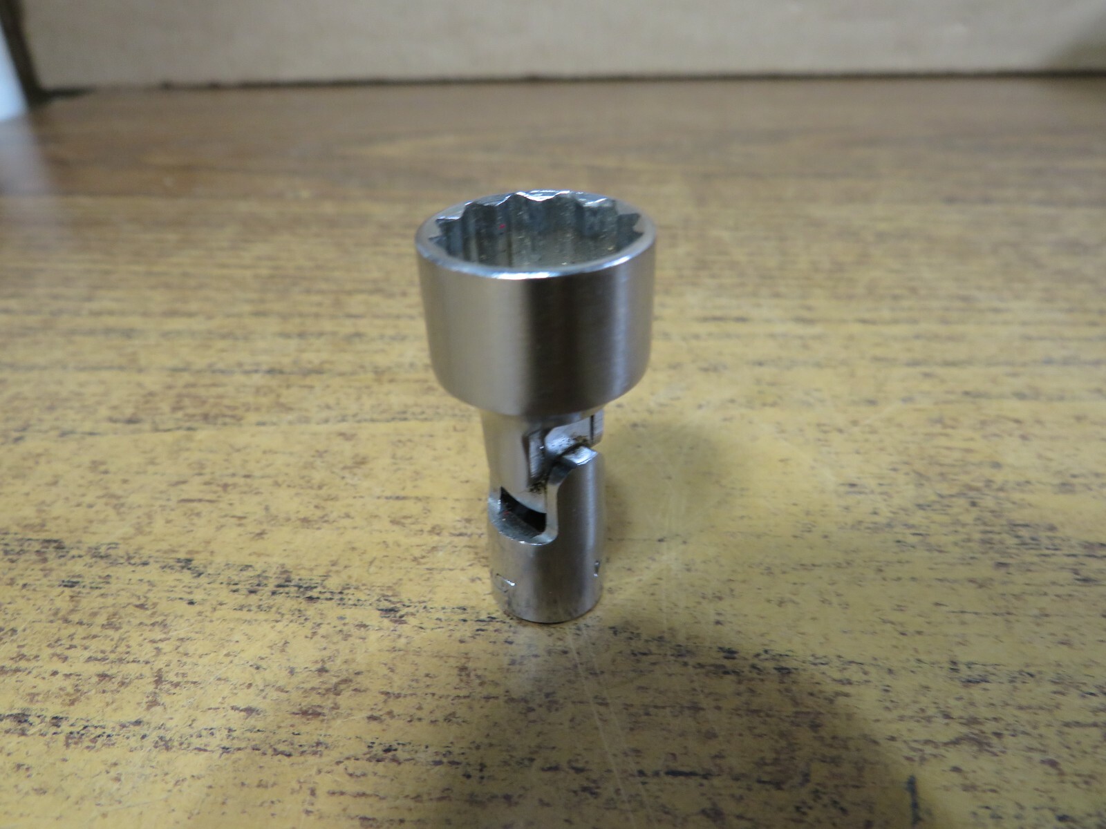Snap On TMU181 1/4 Drive Shallow Chrome 9/16 12 Point Swivel Socket