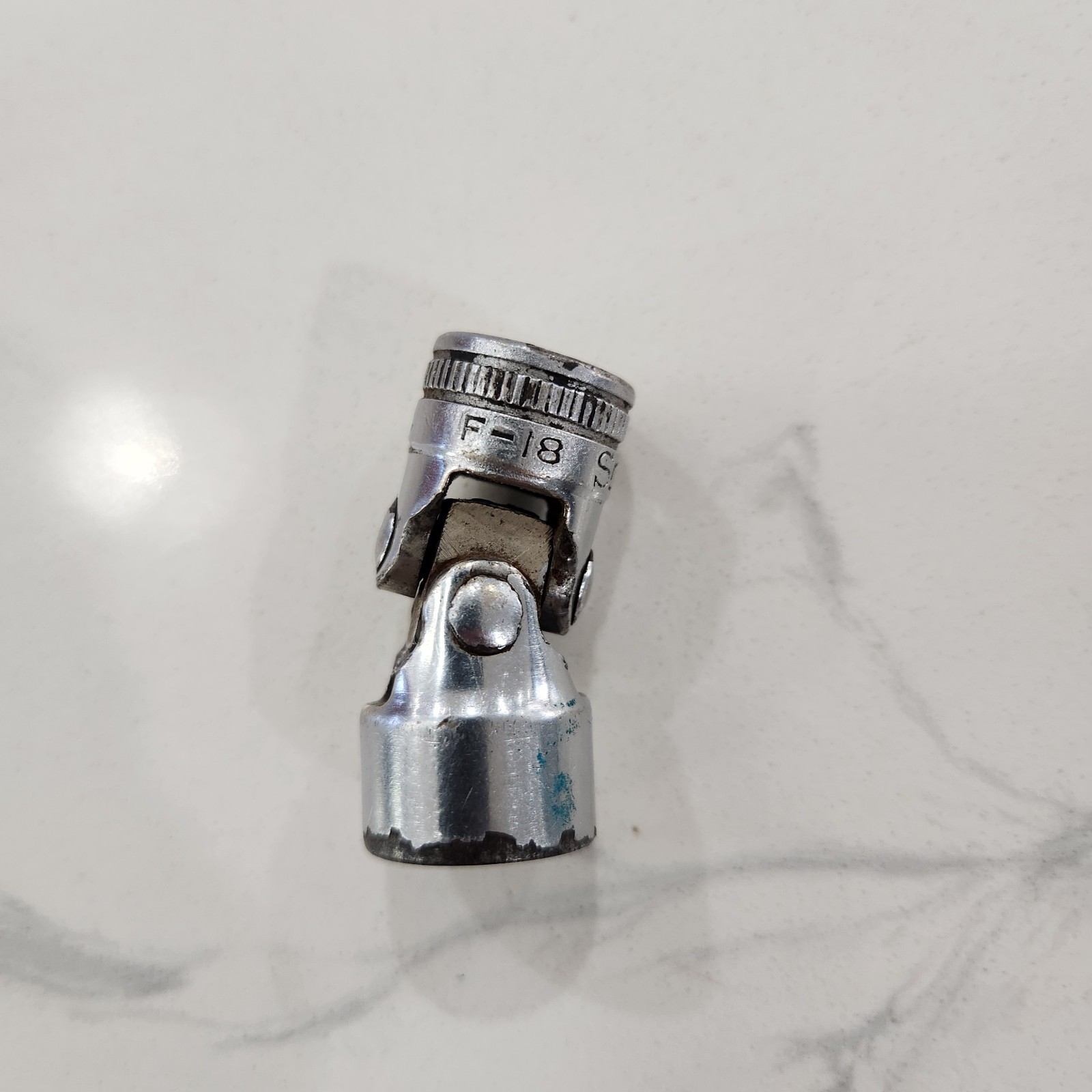Snap On Tools F-18 3/8 Inch Drive 9/16 12 Point Swivel Socket, USA Made Vntg