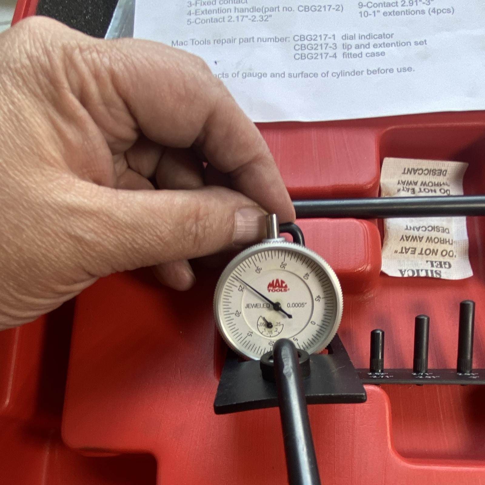 Mac Tools Cylinder Bore Gauge CBG217 with Case and Instructions Like New Cond