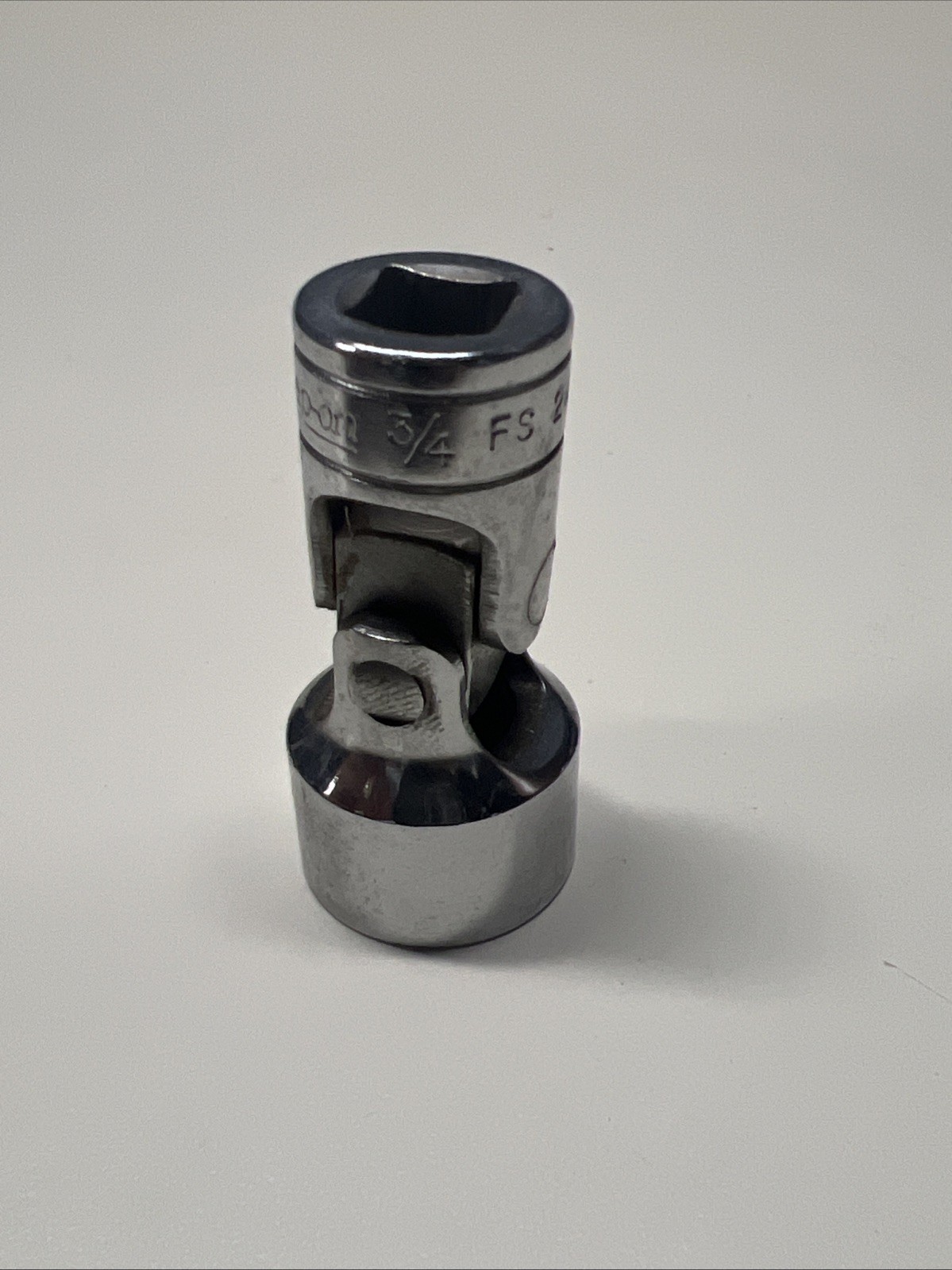 Snap-On FS24 swivel/universal 3/4″ short socket 6 point 3/8″ drive #8A3