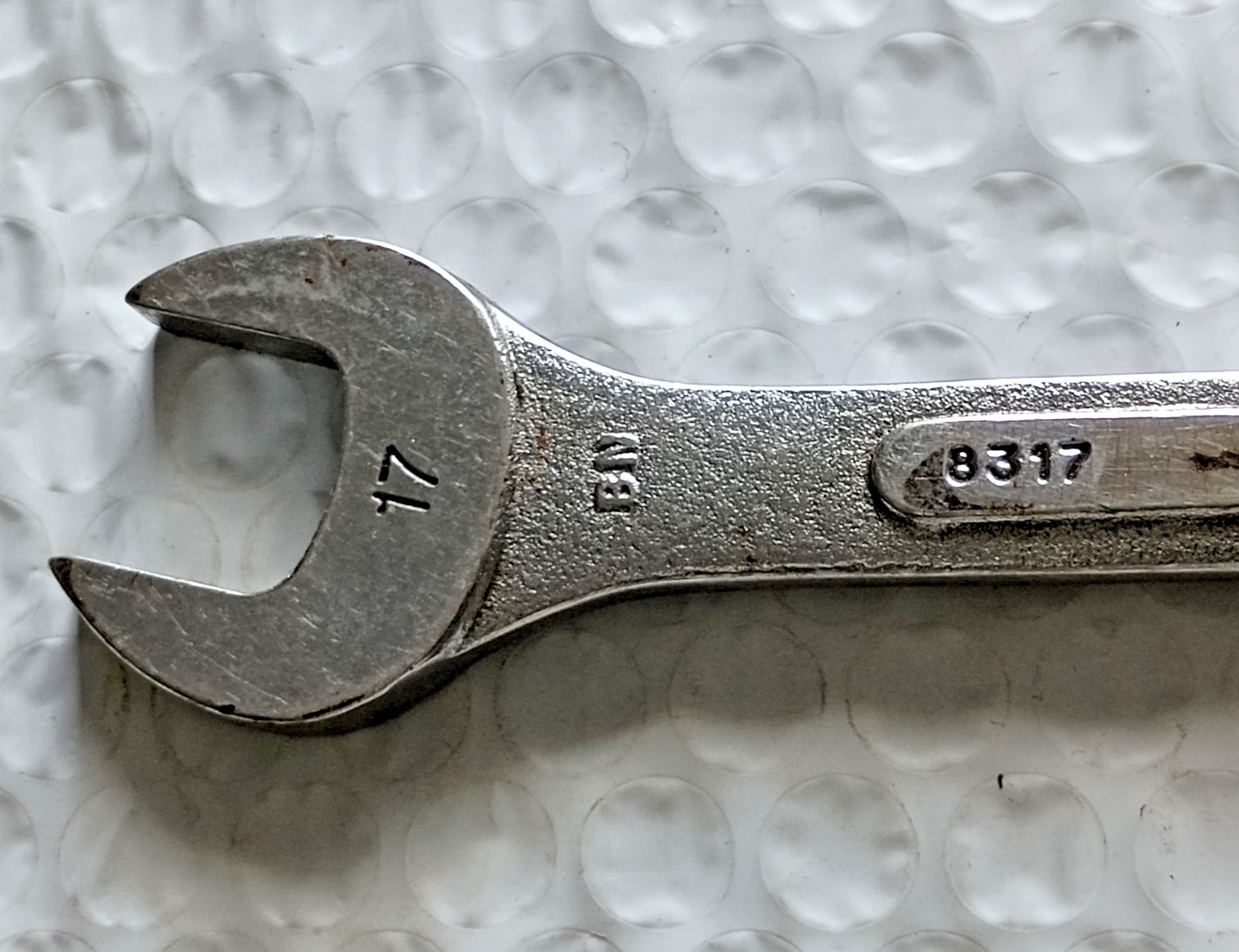 S-K TOOLS USA 8317, 17MM. COMBINATION WRENCH, 7.75″ LONG, 12 POINT.