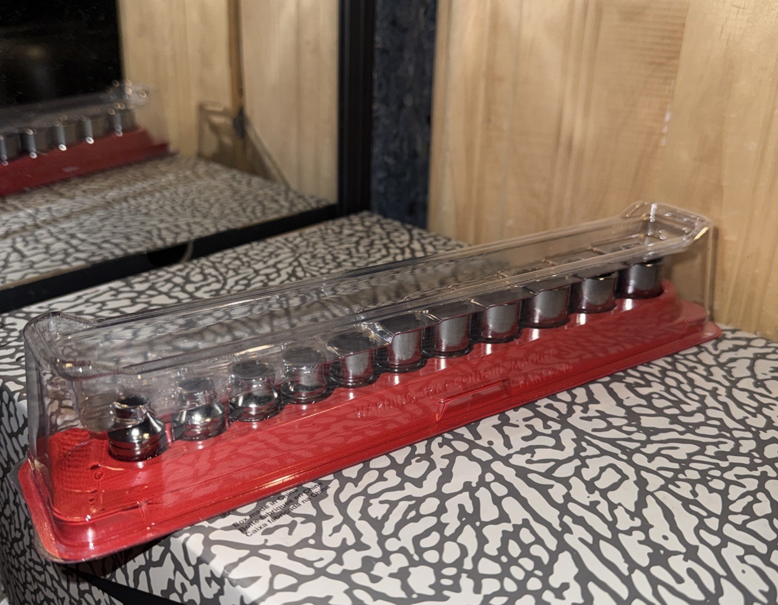 Snap On 211FYAMR shallow 3/8 drive 12 point socket set 1/4-7/8”in