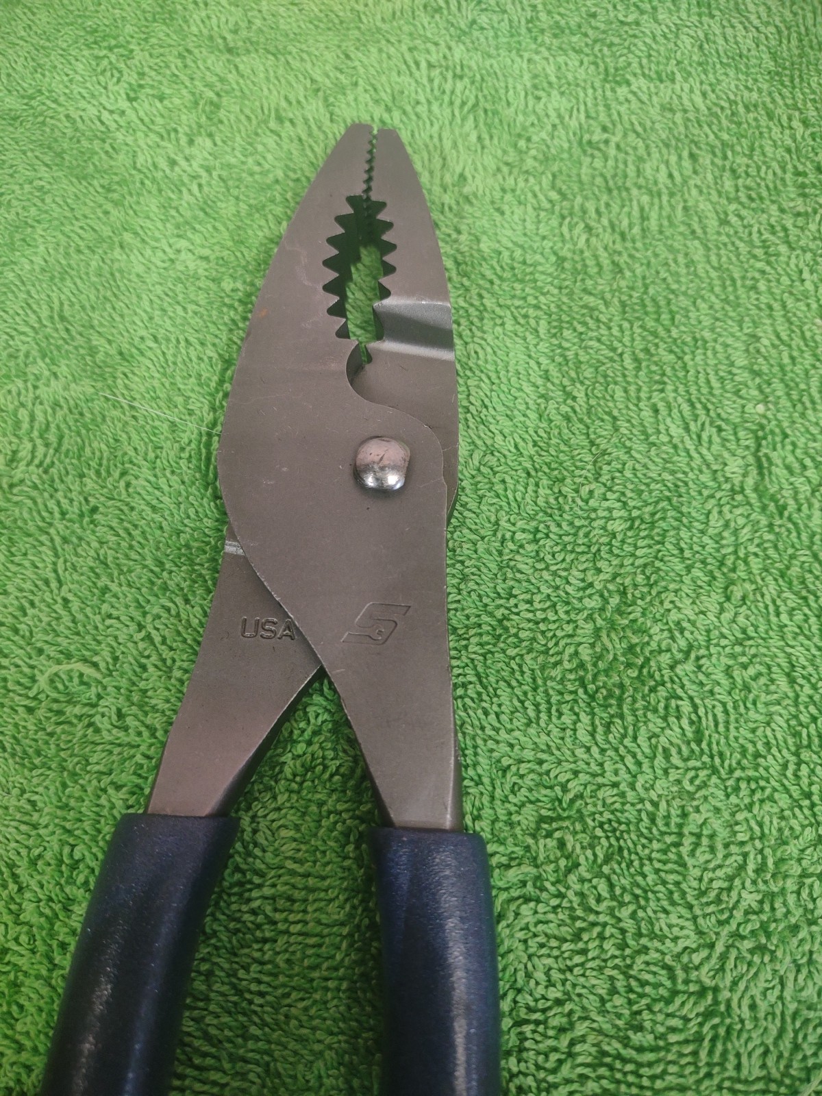 New! Snap-on Tools POWER BLUE 9″ Talon Soft Grip Combo Slip-Joint Pliers 49ACFMB