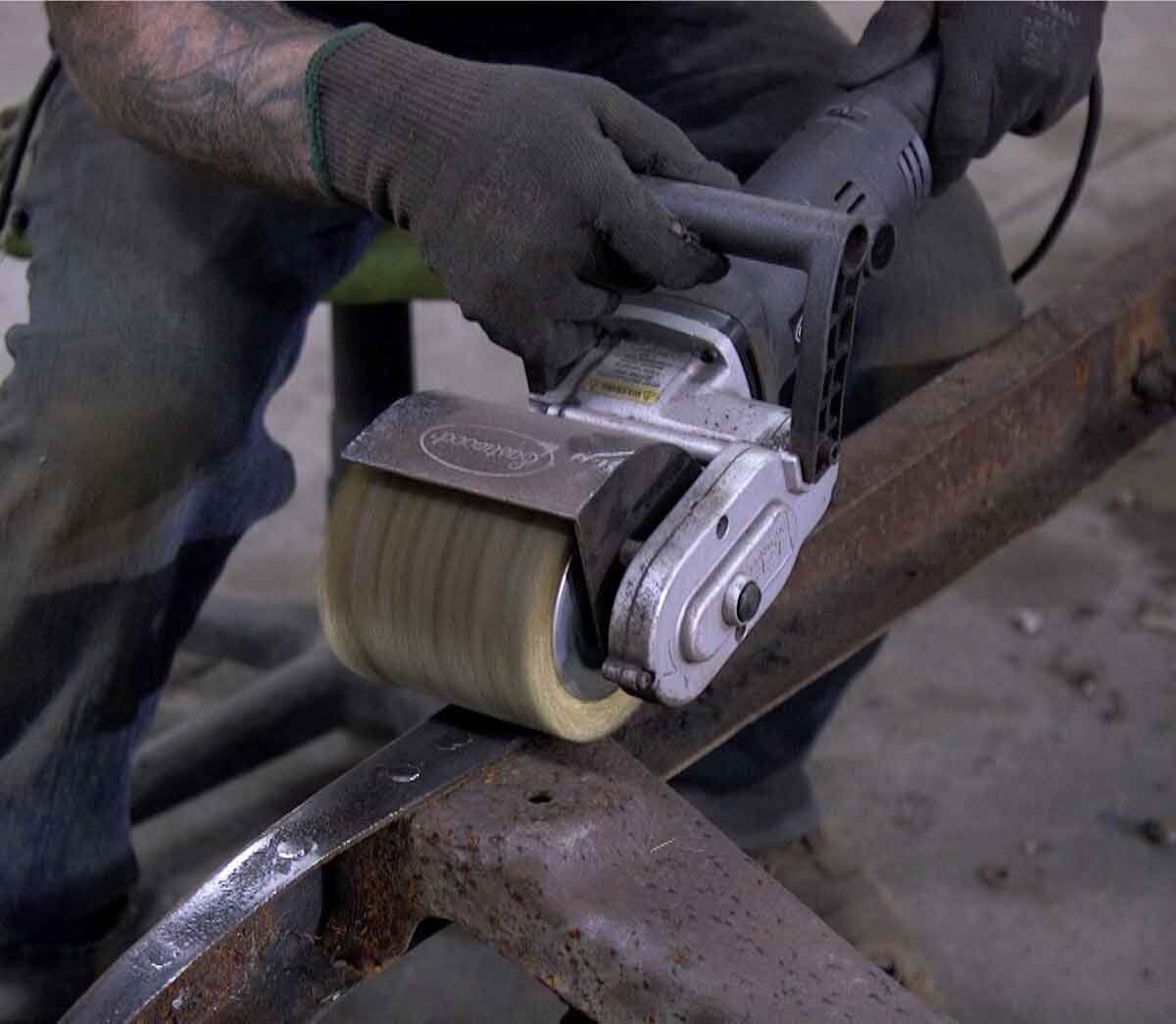 Eastwood CONTOUR SCT Steel Wire Drum Metal Hub For Heavy Rust and Scale Removal
