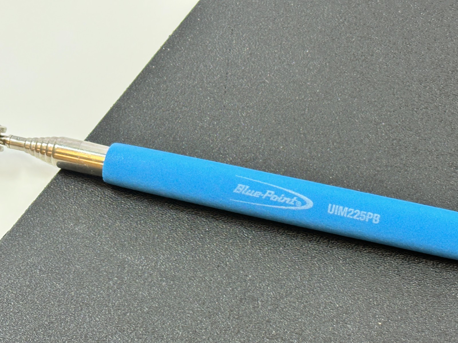 NEW Blue Point Tools 3ft Extending Retractable Inspection Mirror Pearl Blue Grip